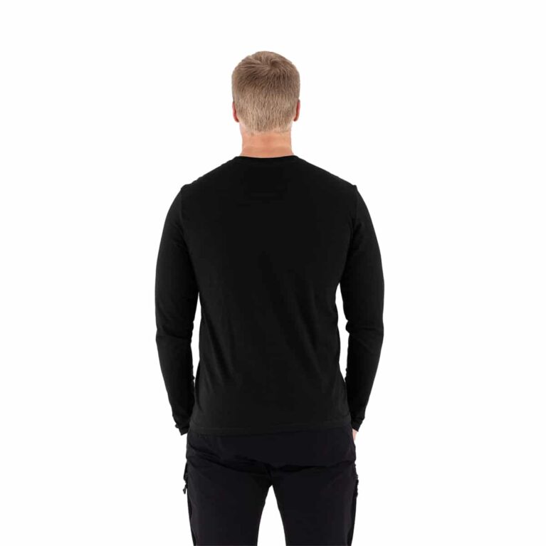 M Race Division Tech Longsleeve 21